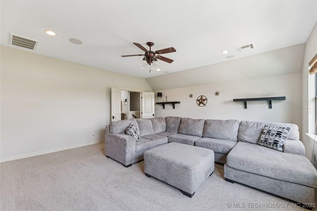 14699 S Gary Avenue, Bixby, OK 74008