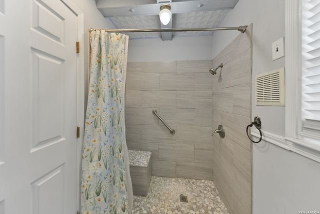 106 Waugh, San Antonio, TX 78223