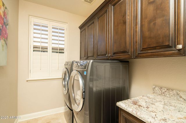 11753 E PARKVIEW Lane, Scottsdale, AZ 85255