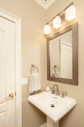 11753 E PARKVIEW Lane, Scottsdale, AZ 85255