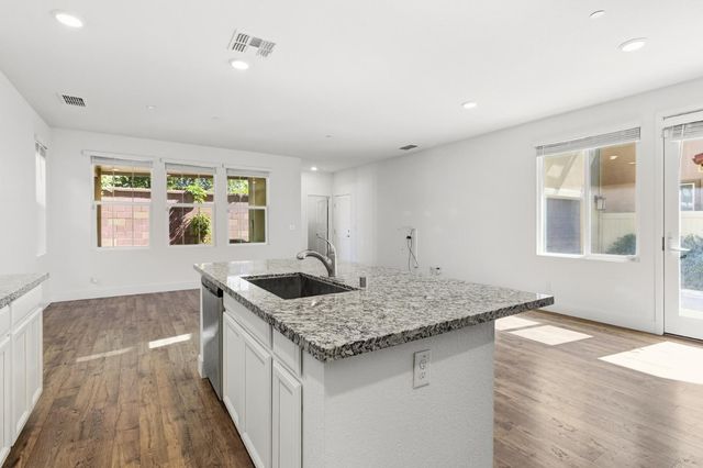 3949 Aristotle Cir, Rancho Cordova, CA 95742