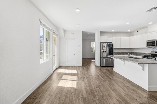 3949 Aristotle Cir, Rancho Cordova, CA 95742