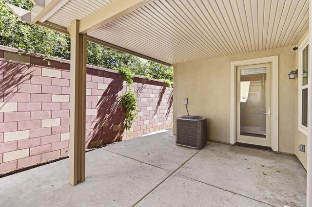 3949 Aristotle Cir, Rancho Cordova, CA 95742