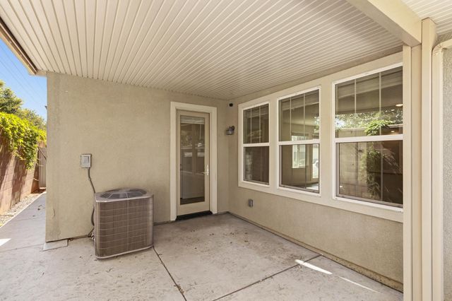 3949 Aristotle Cir, Rancho Cordova, CA 95742