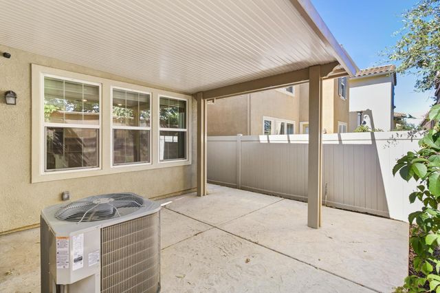 3949 Aristotle Cir, Rancho Cordova, CA 95742