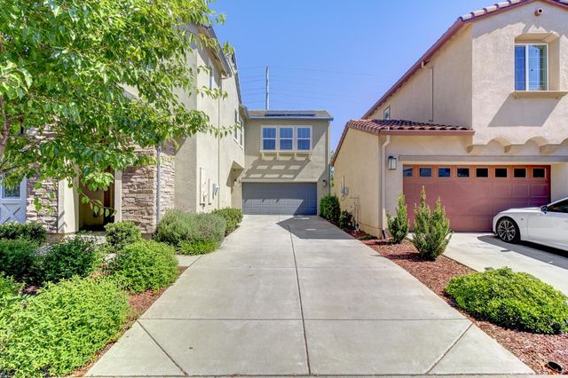 3949 Aristotle Cir, Rancho Cordova, CA 95742