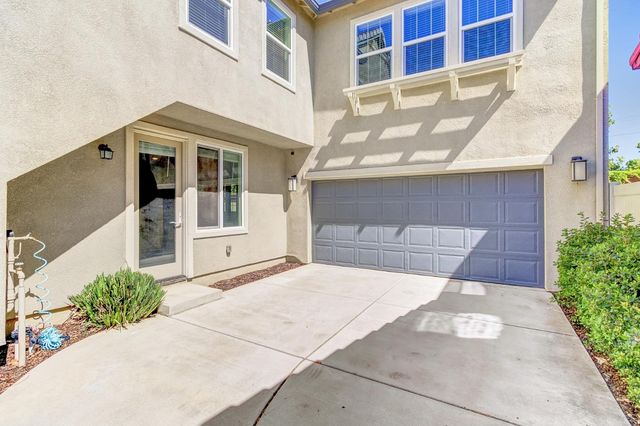 3949 Aristotle Cir, Rancho Cordova, CA 95742
