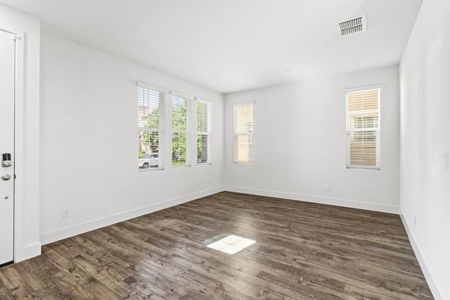 3949 Aristotle Cir, Rancho Cordova, CA 95742
