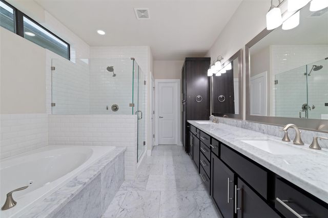 1917 W 15th Street A, Houston, TX 77008