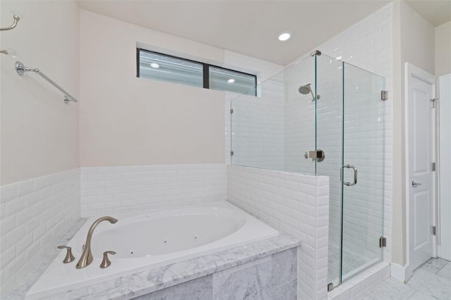 1917 W 15th Street A, Houston, TX 77008