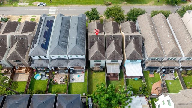 1917 W 15th Street A, Houston, TX 77008