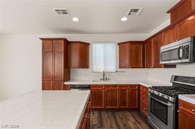 6247 Sugartree Avenue, Las Vegas, NV 89141