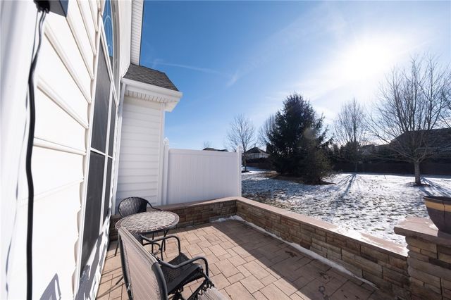 408 Independence Ln 211, Economy, PA 15042