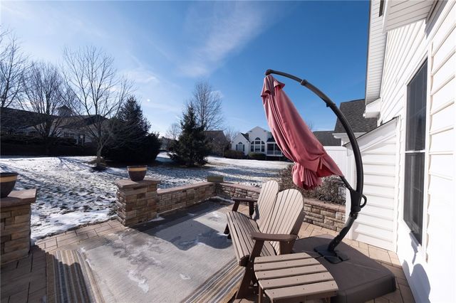 408 Independence Ln 211, Economy, PA 15042