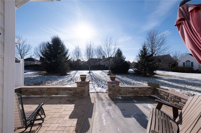 408 Independence Ln 211, Economy, PA 15042