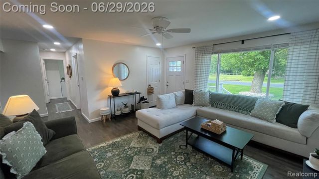 2966 Burlington Drive, Buena Vista, MI 48601