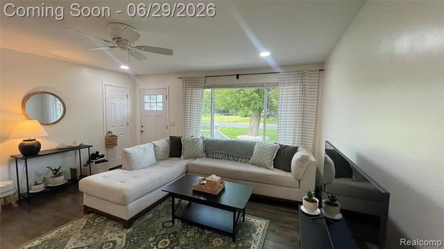2966 Burlington Drive, Buena Vista, MI 48601