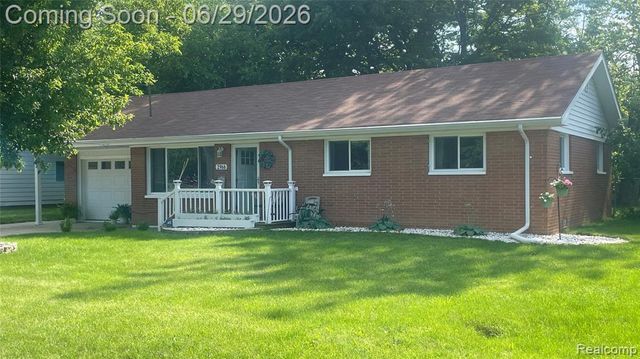 2966 Burlington Drive, Buena Vista, MI 48601