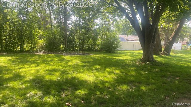 2966 Burlington Drive, Buena Vista, MI 48601