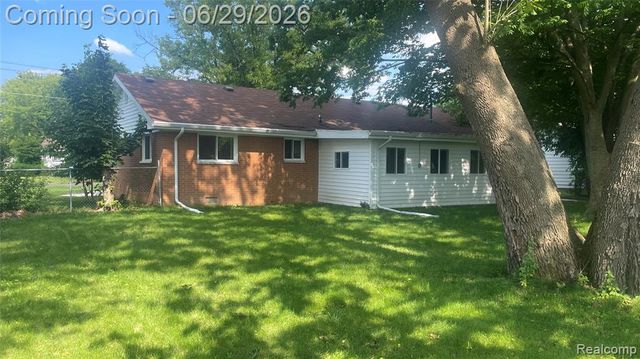 2966 Burlington Drive, Buena Vista, MI 48601