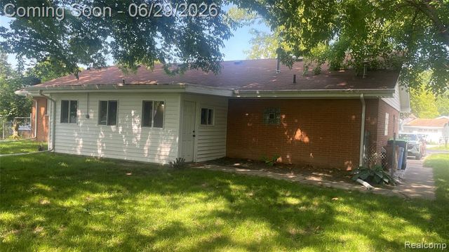 2966 Burlington Drive, Buena Vista, MI 48601