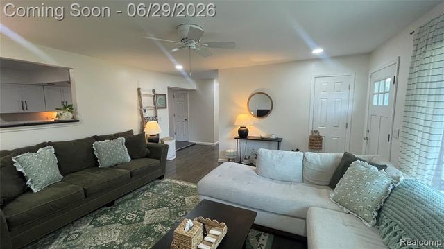 2966 Burlington Drive, Buena Vista, MI 48601
