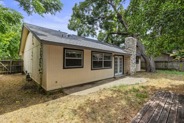 10408 Firethorn LN, Austin, TX 78750