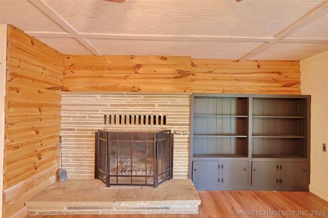 417082 Mockingbird Lane, Eufaula, OK 74432