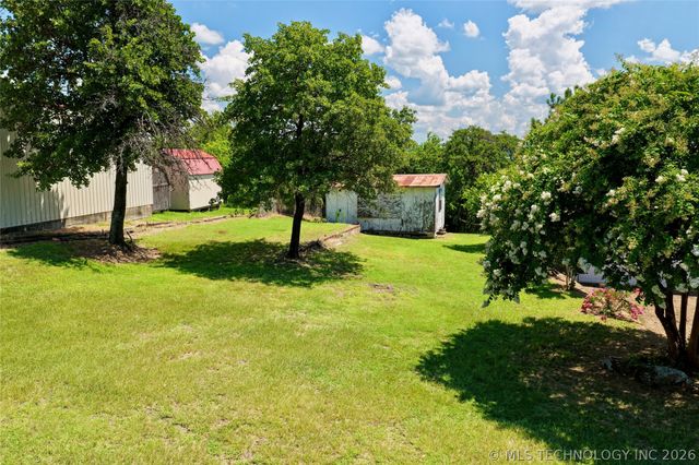 417082 Mockingbird Lane, Eufaula, OK 74432