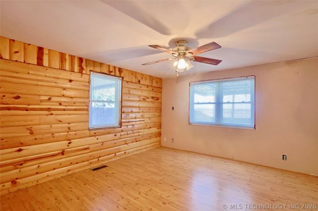 417082 Mockingbird Lane, Eufaula, OK 74432