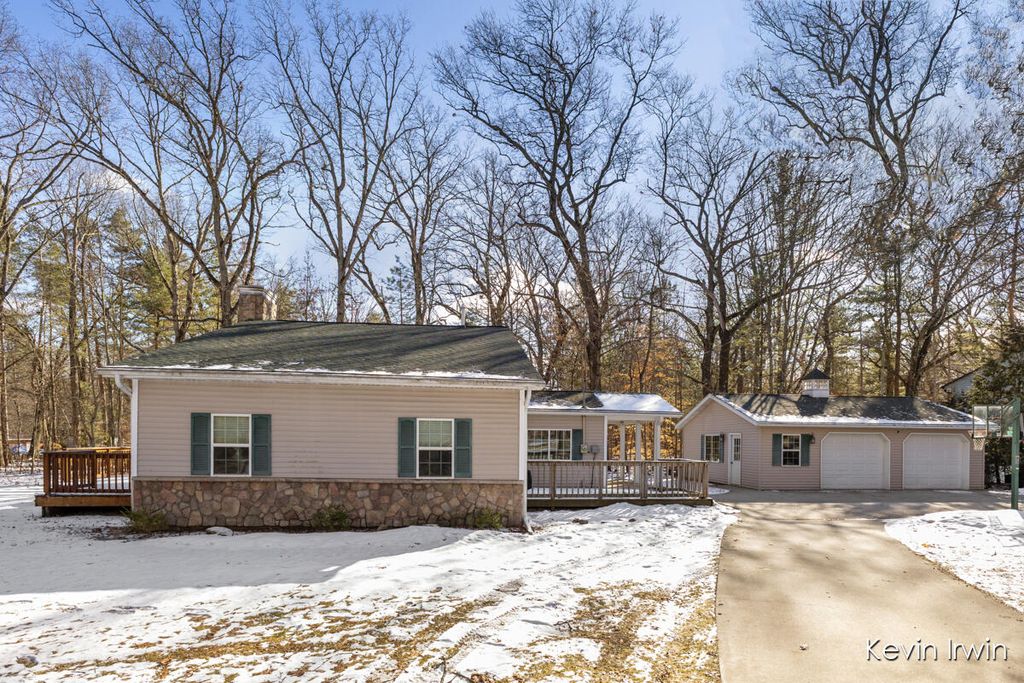 22265 W Hillis Drive, Pierson Twp, MI 49339