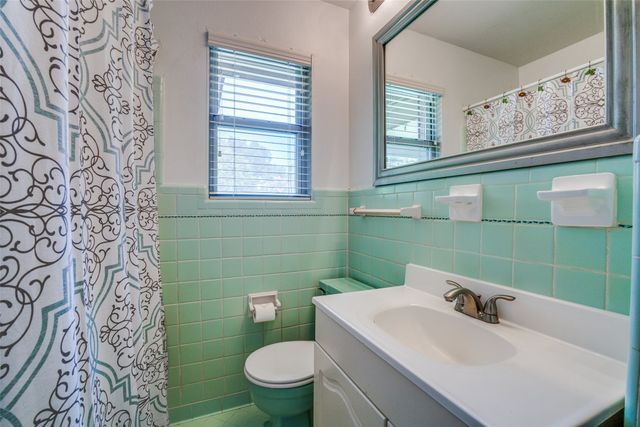 6530 Danbury Lane, Dallas, TX 75214