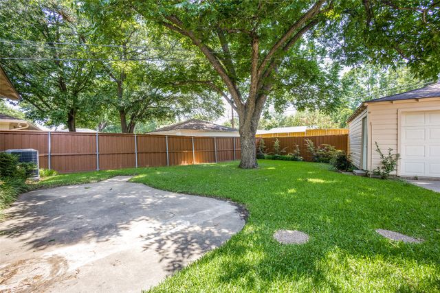 6530 Danbury Lane, Dallas, TX 75214