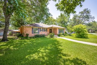 6530 Danbury Lane, Dallas, TX 75214