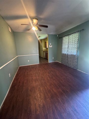8028 Sands Points A, Houston, TX 77036