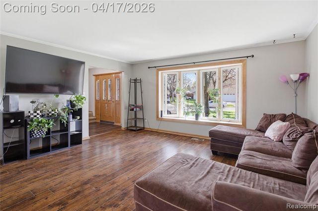 17312 Midway Avenue, Allen Park, MI 48101