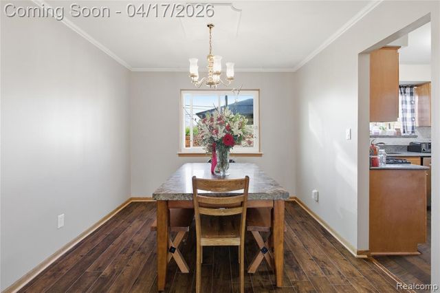 17312 Midway Avenue, Allen Park, MI 48101