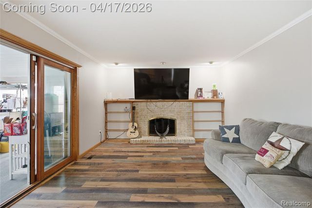 17312 Midway Avenue, Allen Park, MI 48101