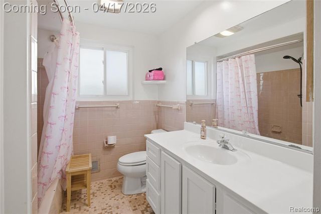 17312 Midway Avenue, Allen Park, MI 48101