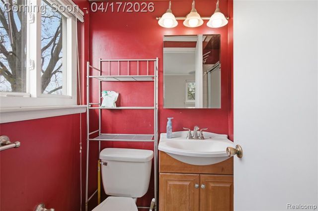 17312 Midway Avenue, Allen Park, MI 48101