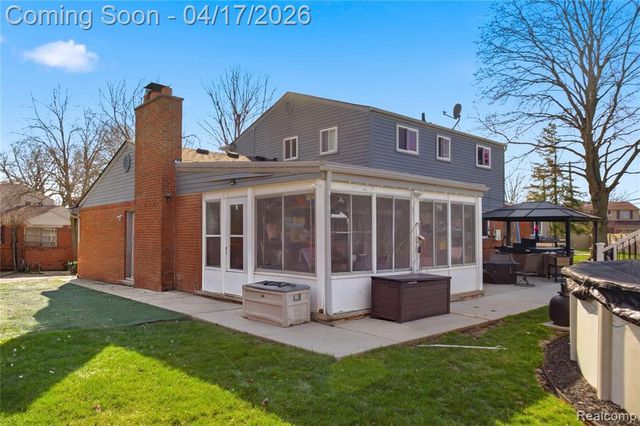 17312 Midway Avenue, Allen Park, MI 48101