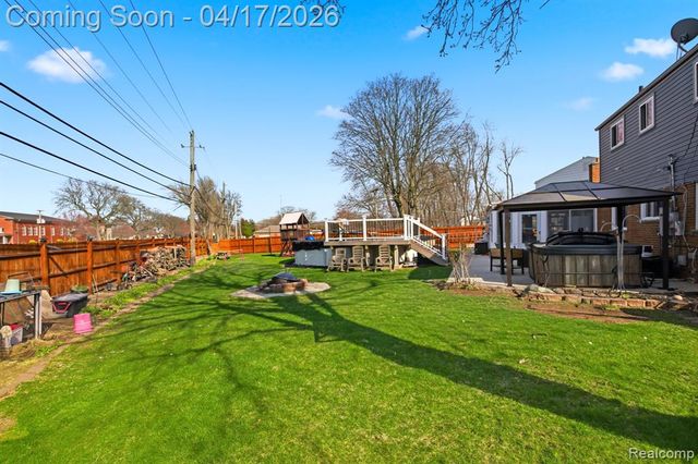 17312 Midway Avenue, Allen Park, MI 48101