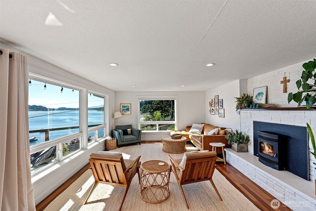 6139 Cromwell Dr NW, Gig Harbor, WA 98335