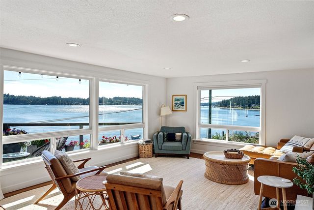6139 Cromwell Dr NW, Gig Harbor, WA 98335