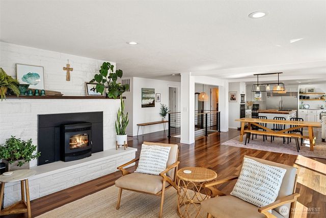 6139 Cromwell Dr NW, Gig Harbor, WA 98335