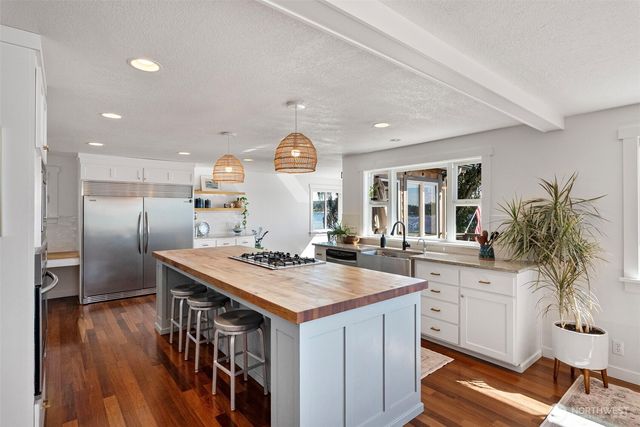 6139 Cromwell Dr NW, Gig Harbor, WA 98335