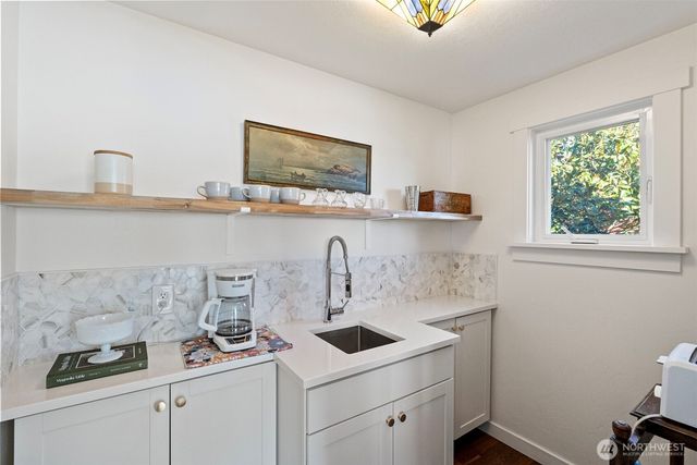 6139 Cromwell Dr NW, Gig Harbor, WA 98335