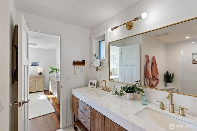 6139 Cromwell Dr NW, Gig Harbor, WA 98335