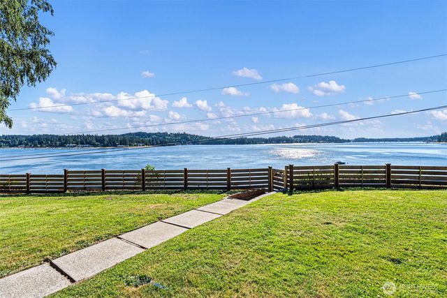 6139 Cromwell Dr NW, Gig Harbor, WA 98335