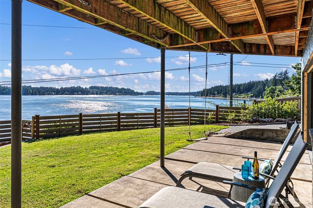 6139 Cromwell Dr NW, Gig Harbor, WA 98335